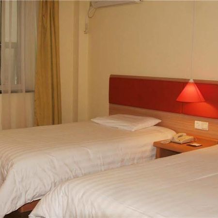 Home Inn Fuqin - Chengdu Bagian luar foto