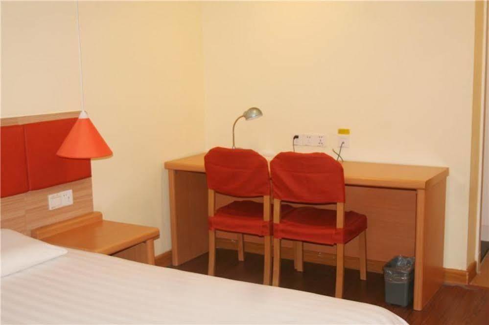 Home Inn Fuqin - Chengdu Bagian luar foto